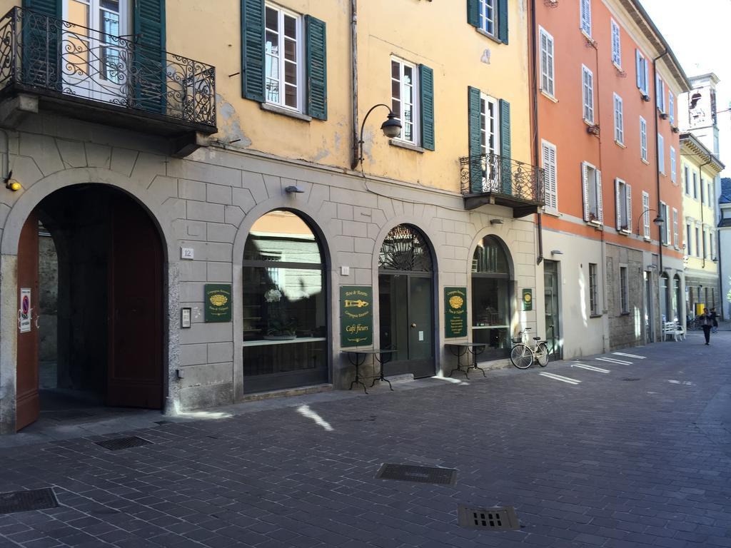 Ancient Courtyard Bonanomi In Como Historic Centre Kamer foto